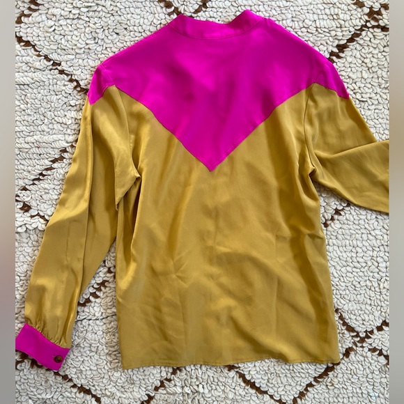 Silk Western vibes Tucker Blouse - Picture 2 of 2